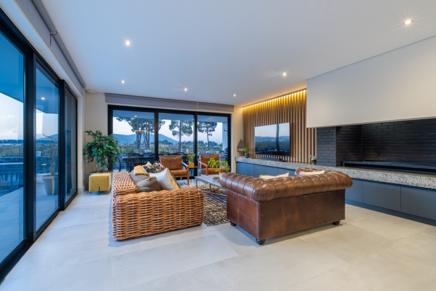 5 Bedroom Property for Sale in Val De Vie Estate Western Cape